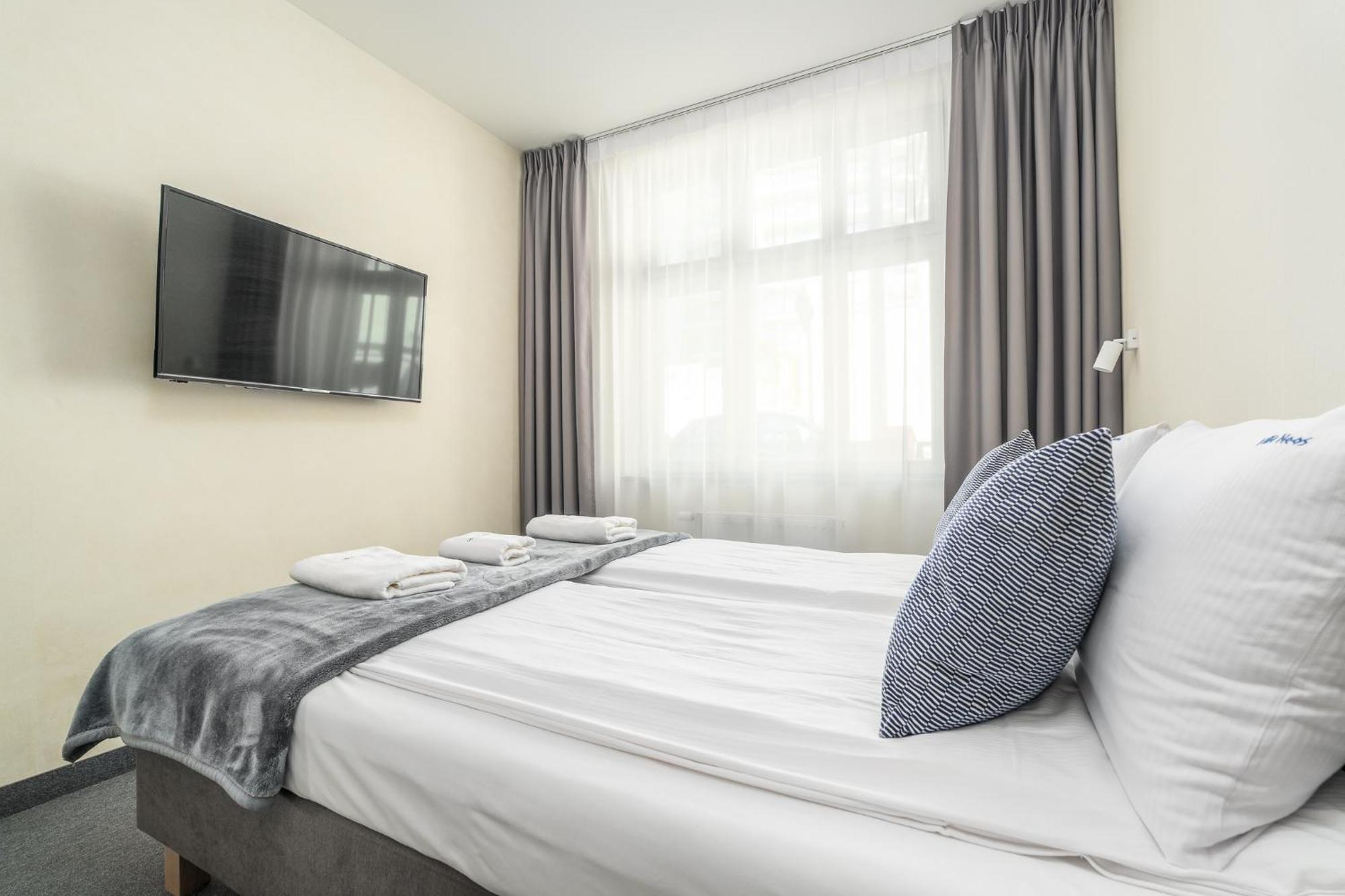 Deluxe Family Suite