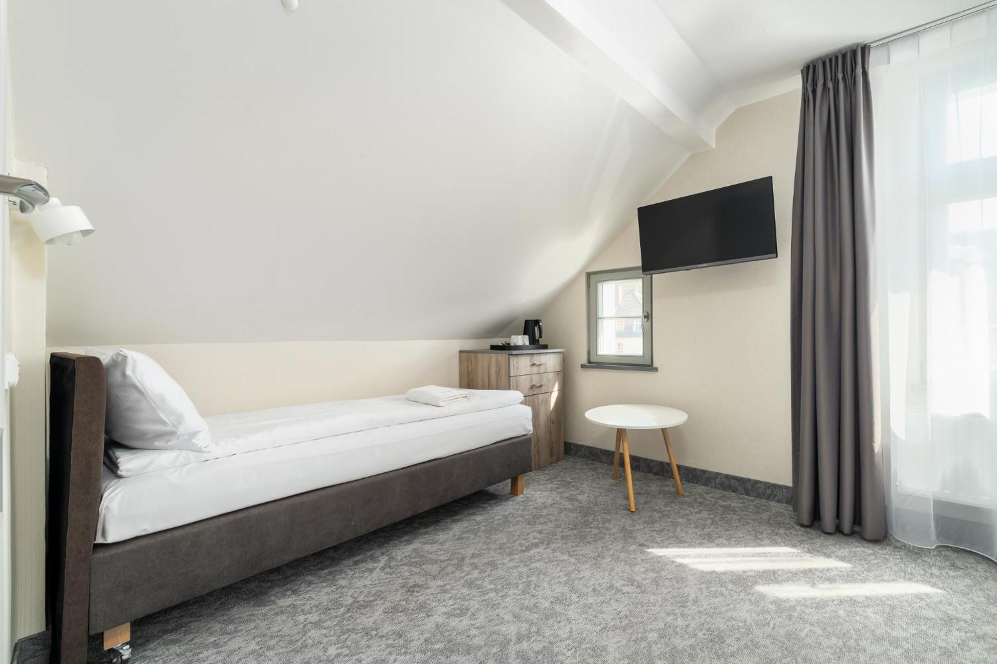 Comfort Triple Room
